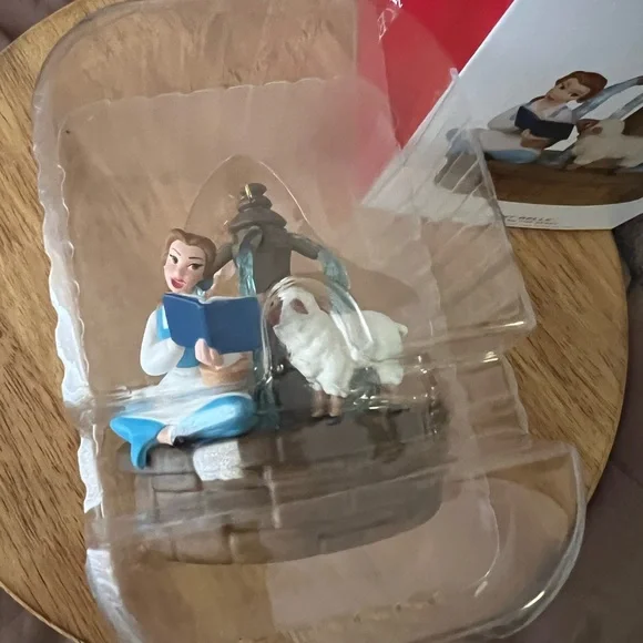 Hallmark Belle Ornament Disney beauty and the beast - Picture 7 of 10